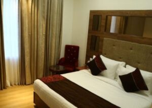 Hotel in Pariala